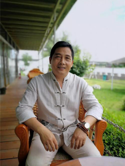 許學(xué)仁:書法教師