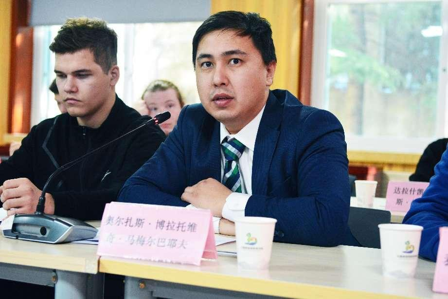 “一帶一路”職教聯(lián)盟成功舉辦哈薩克斯坦高校聯(lián)盟ERG SKILLS職業(yè)技能競(jìng)賽獲獎(jiǎng)選手赴“一帶一路”職教聯(lián)盟單位培訓(xùn)項(xiàng)目開班儀式5.png